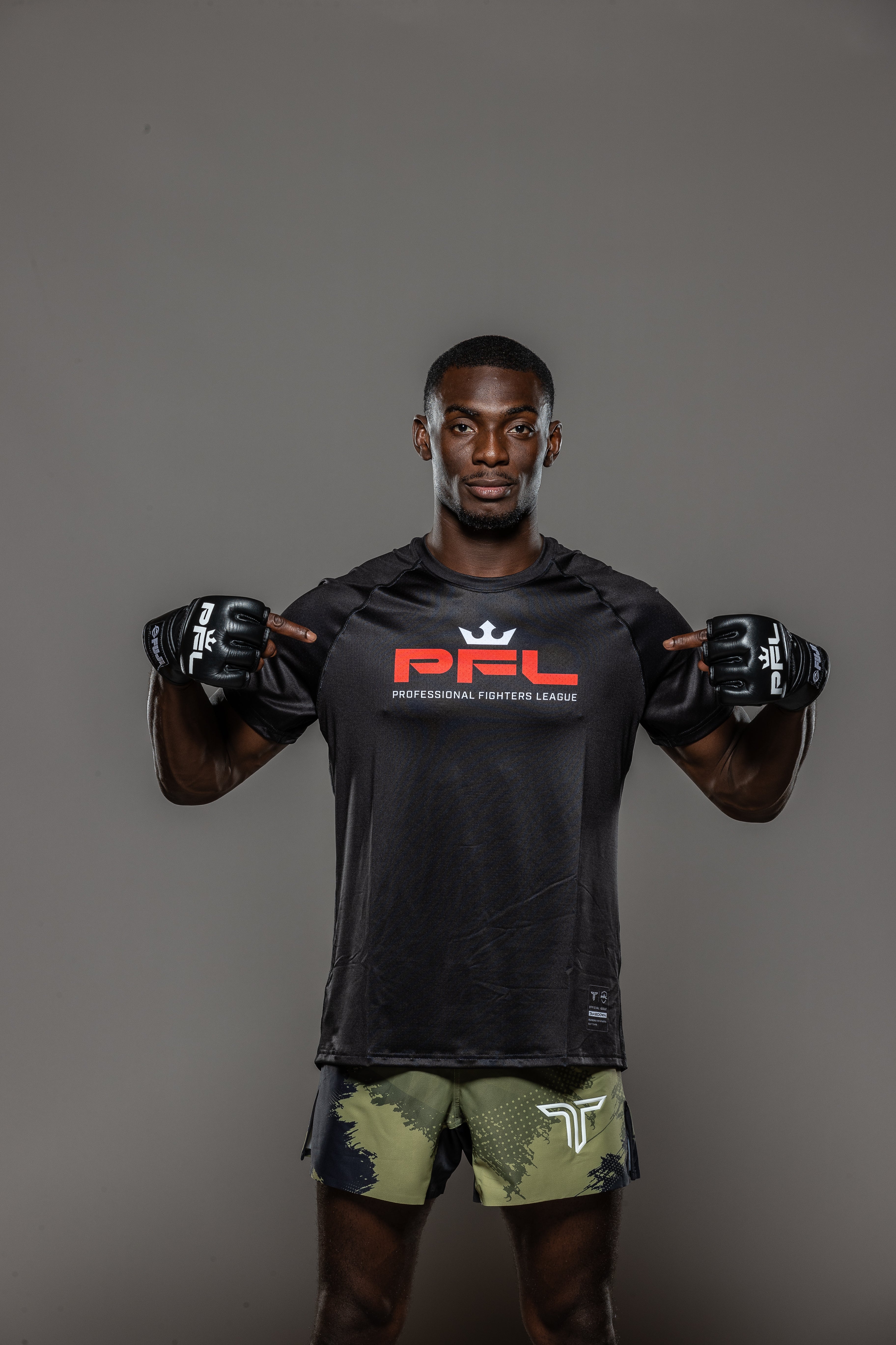 Cornermen Raglan Top Red Logo - Black