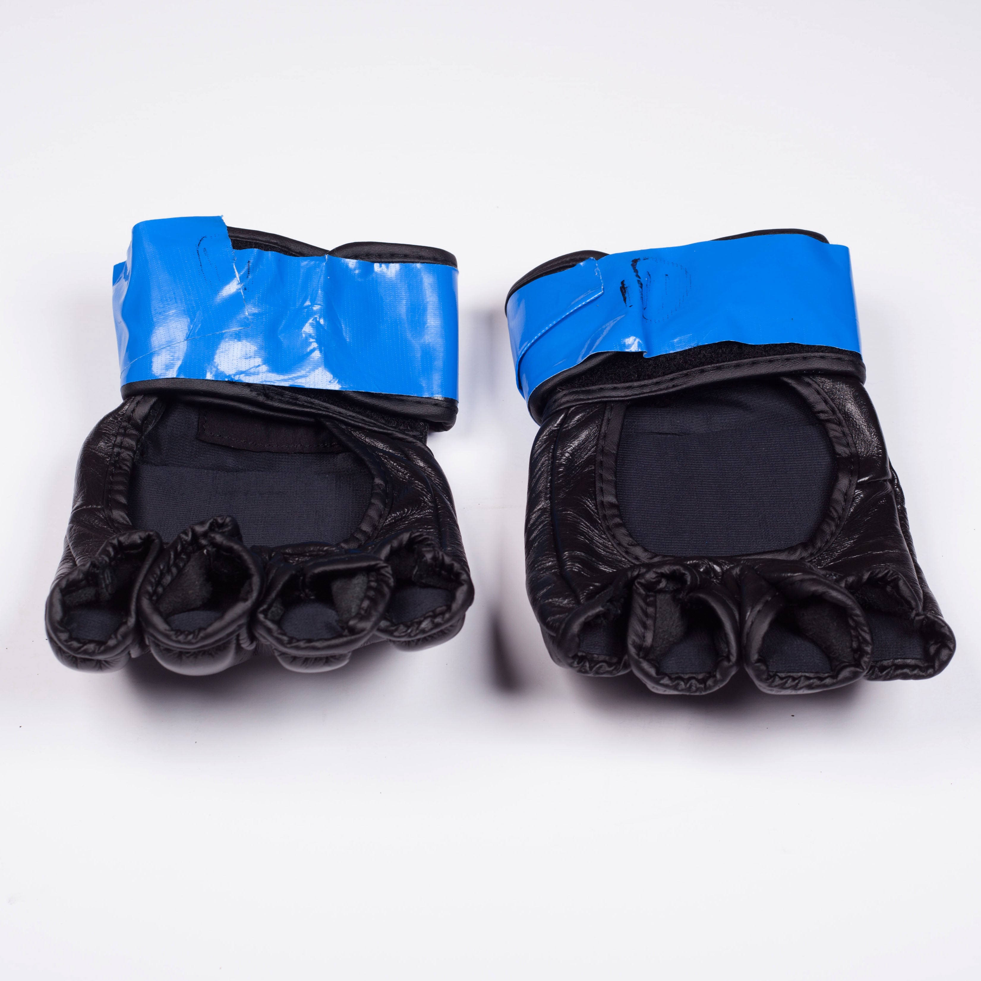 Impa Kasanganay Signed Fight Worn Gloves Pittsburgh 2026