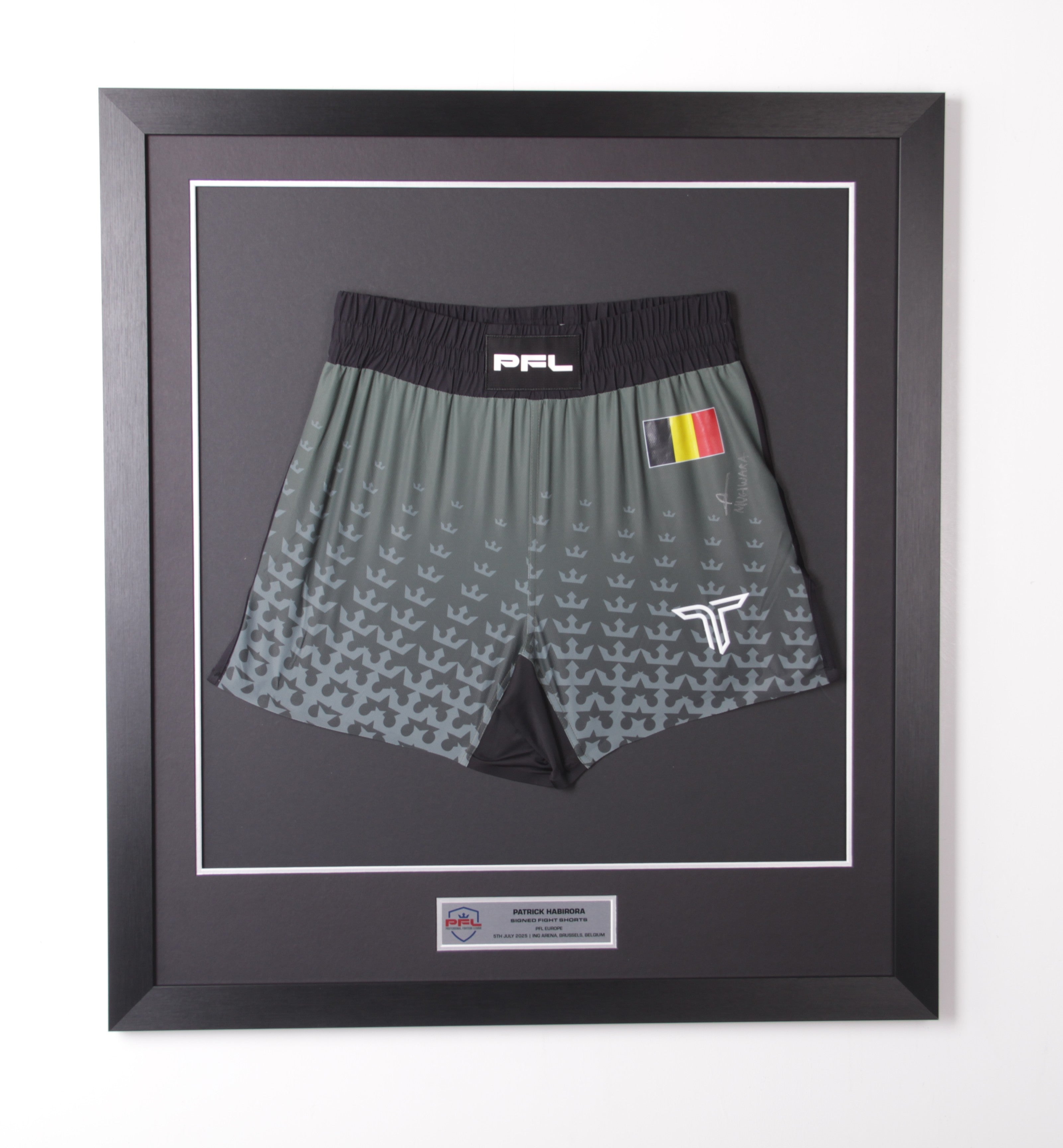 Patrick Habirora signed Shorts